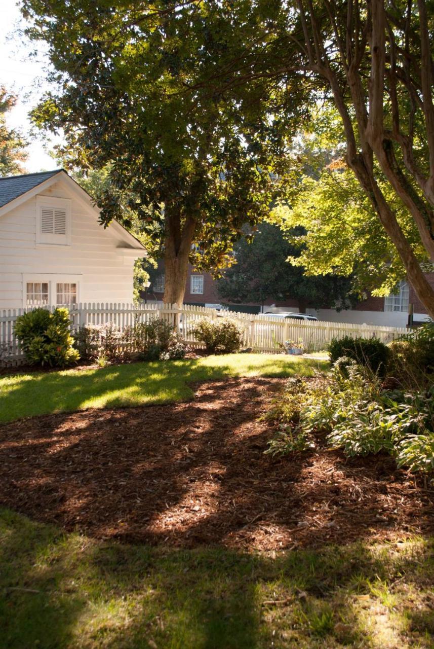 Colonial Capital B&B Williamsburg Exterior photo